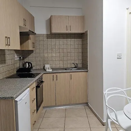 דירה Phaedrus Living Hoopoe Residencies 205